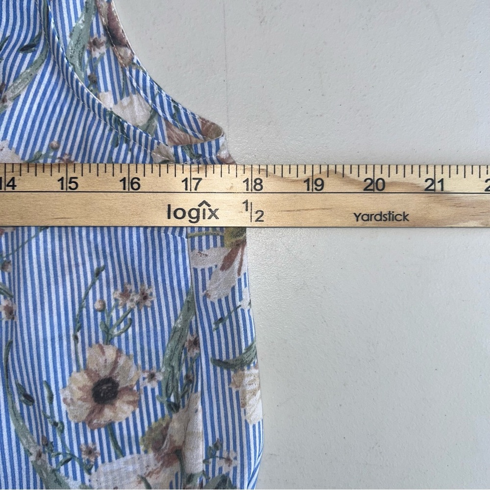 H&M Blouse Women's Sz 4 Blue/White Stripe Floral Hi Low Hem - Picture 8 of 9